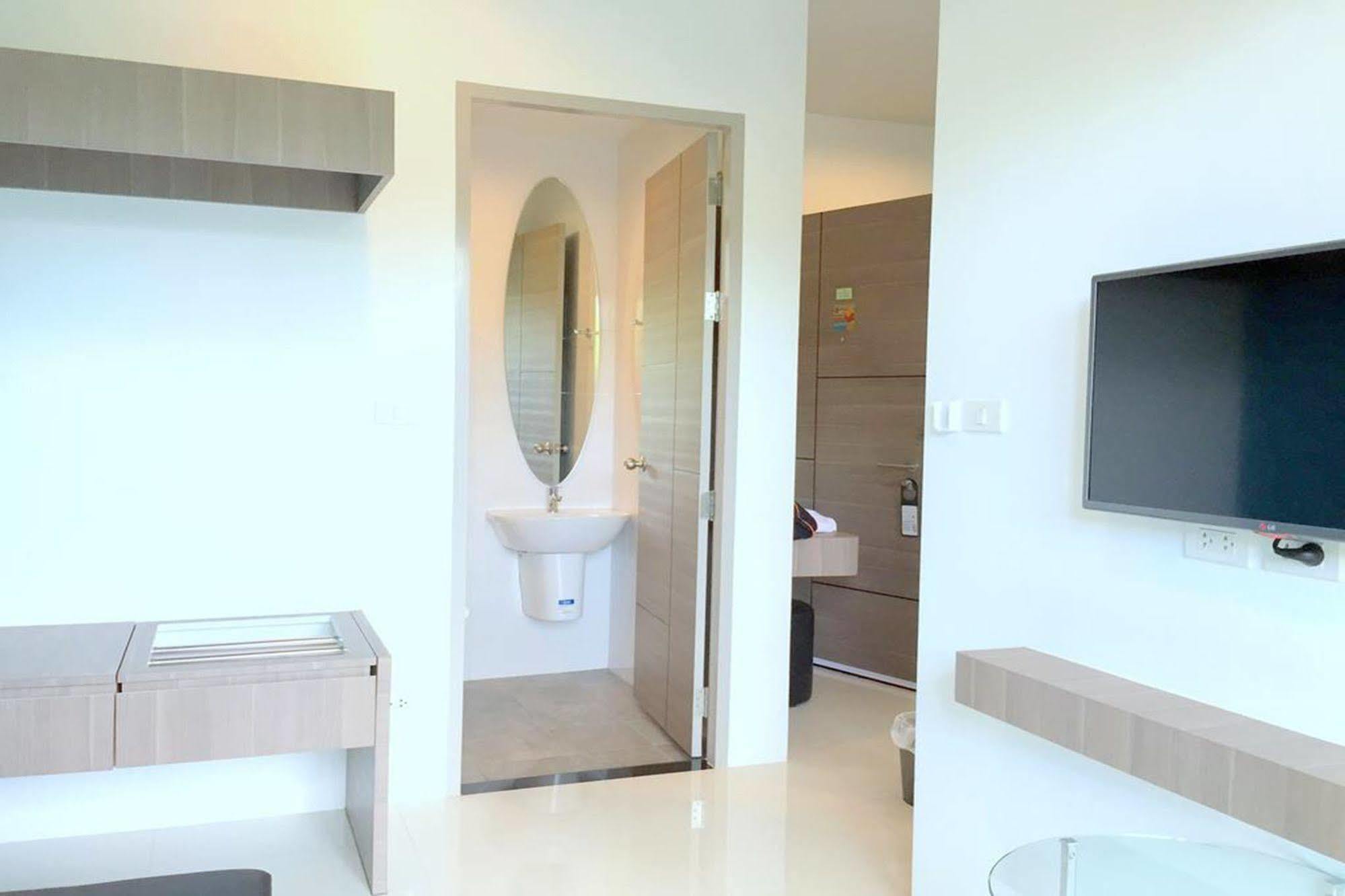Dusit Naka Place Phuket Exterior foto